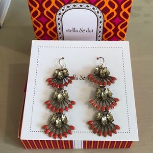 Stella & Dot Coral Cay Earrings